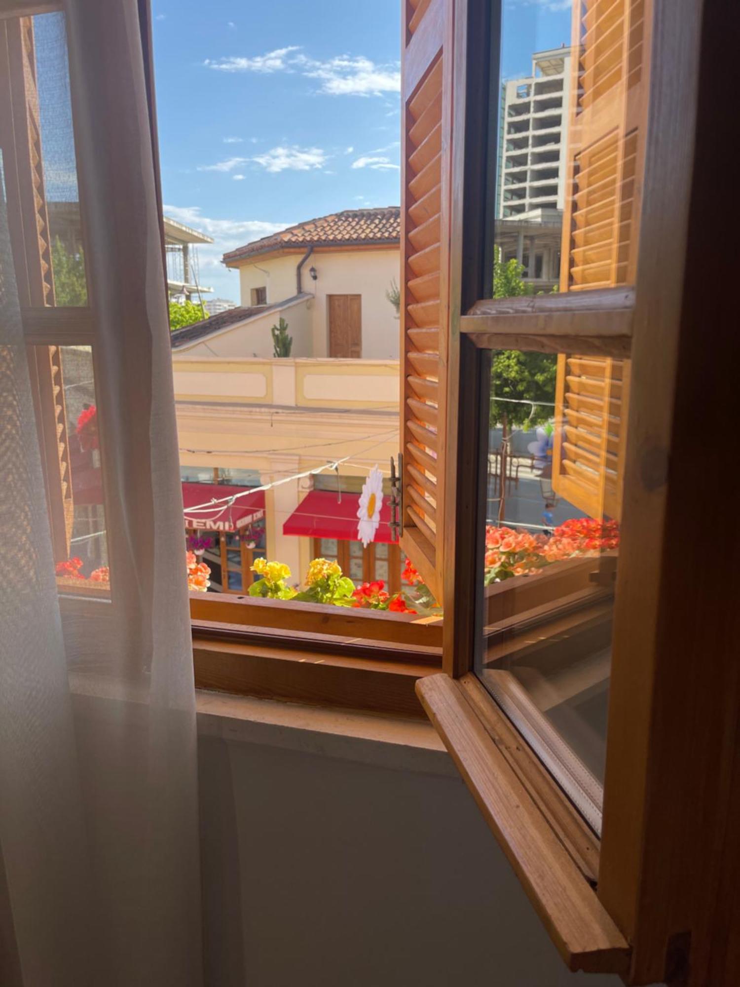 The Cosy Inn Vlora Екстериор снимка