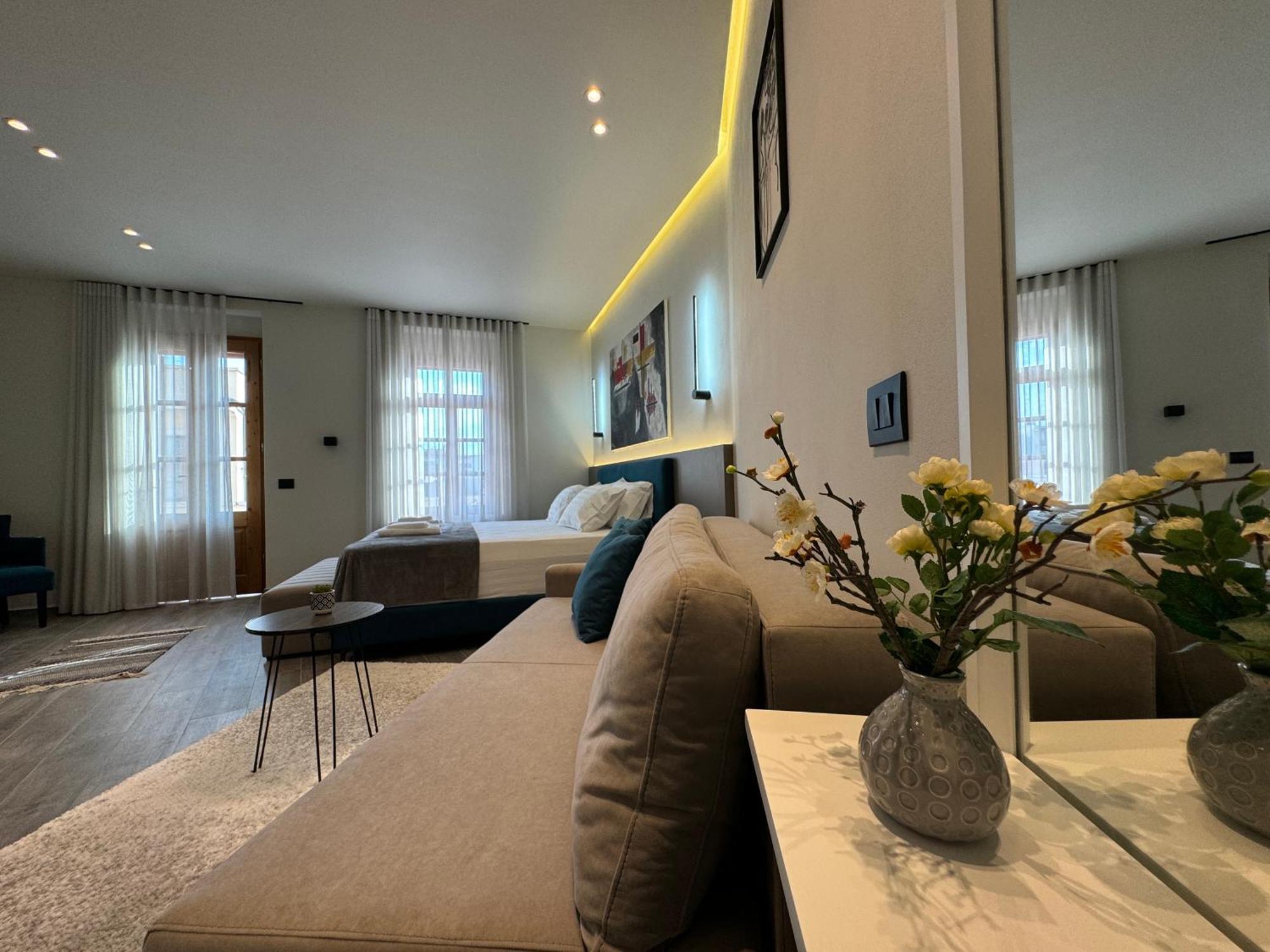 The Cosy Inn Vlora Екстериор снимка