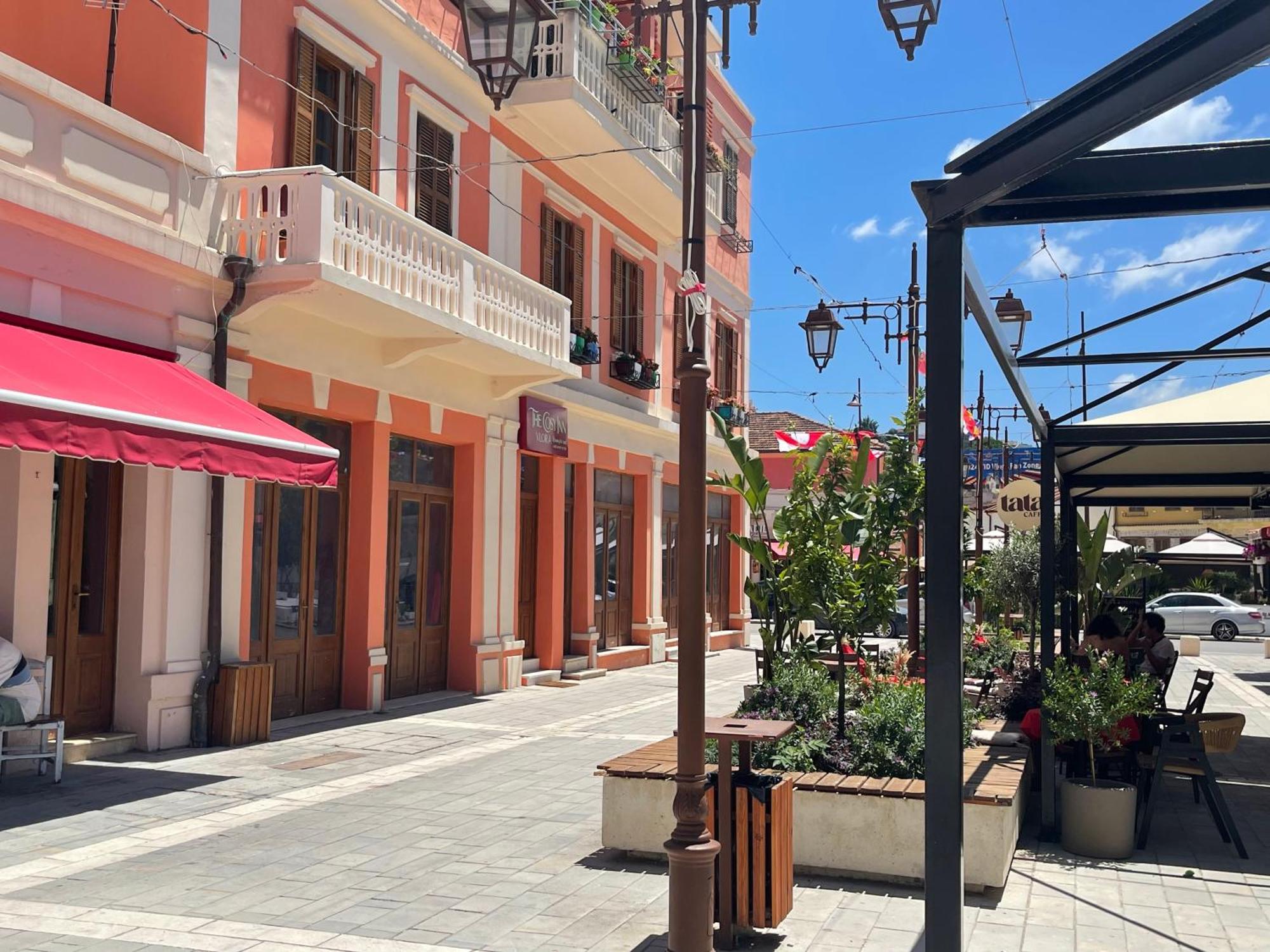 The Cosy Inn Vlora Екстериор снимка